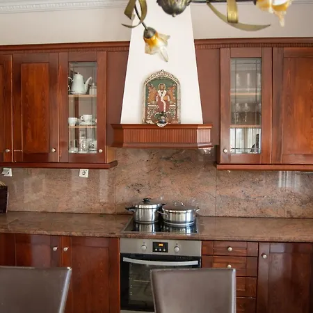 Anastasia Apartment