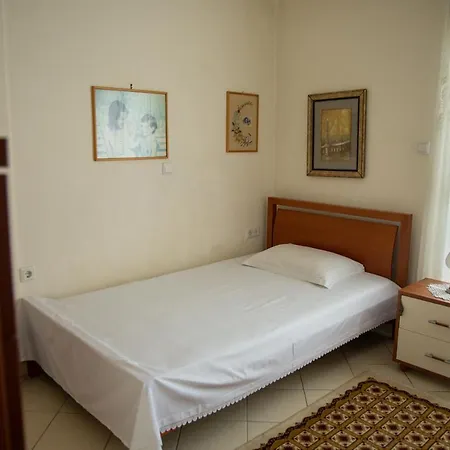 Anastasia Apartment Vromerí